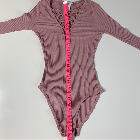 🎁 Dusty pink rib knit bodysuit - Picture 4 of 9